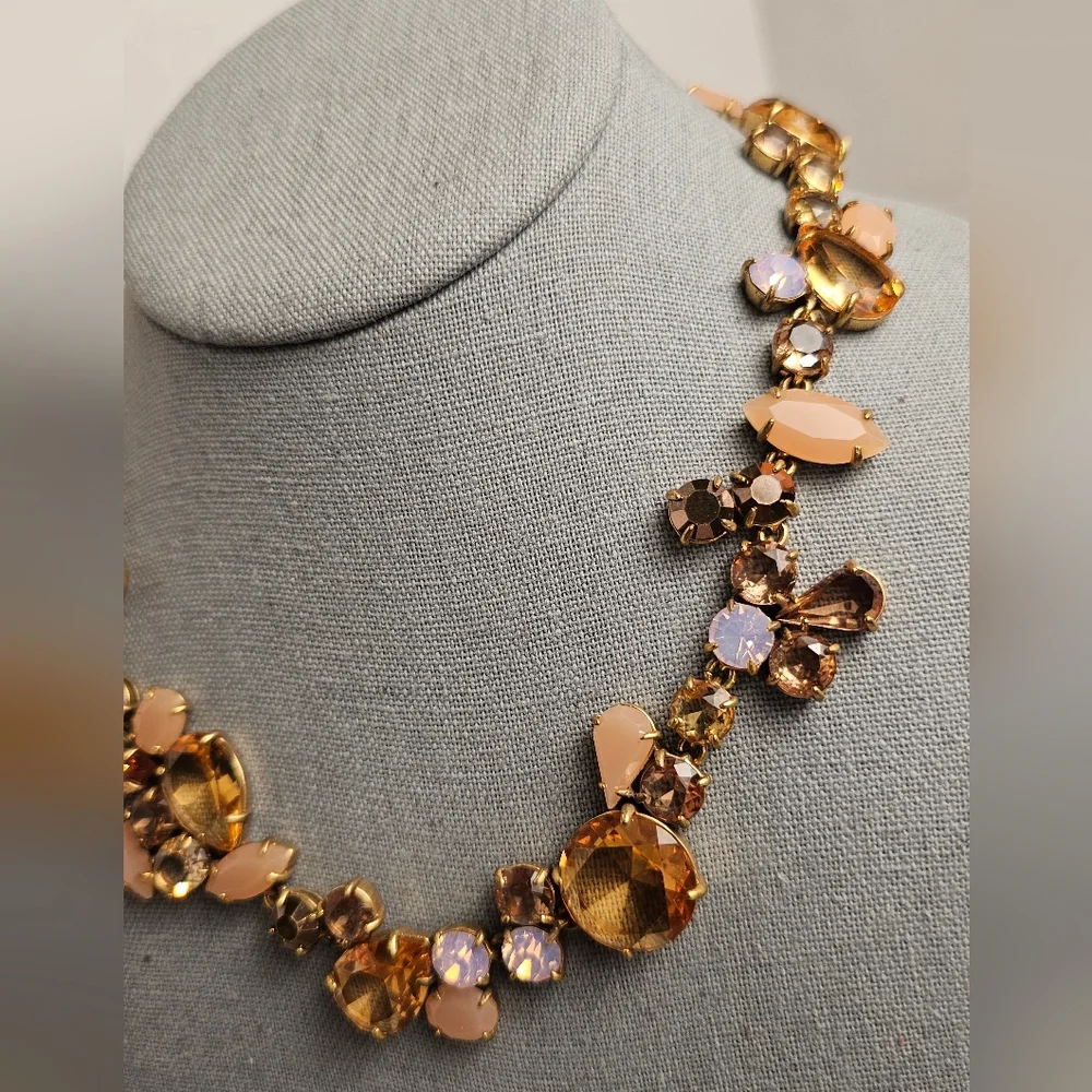 [J. CREW] Peach Crystal Foliage Collar Statement Necklace